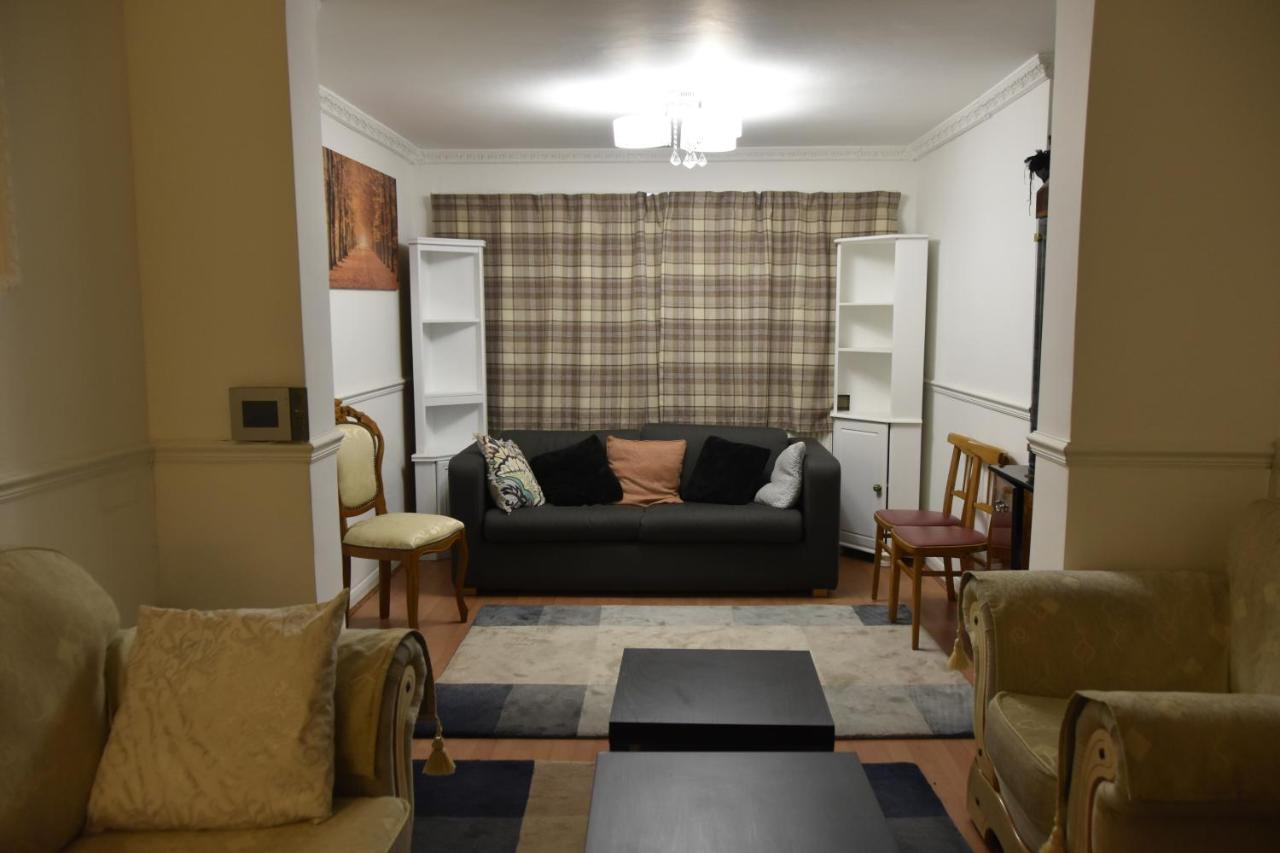 ホテルClarendon House ルートン エクステリア 写真