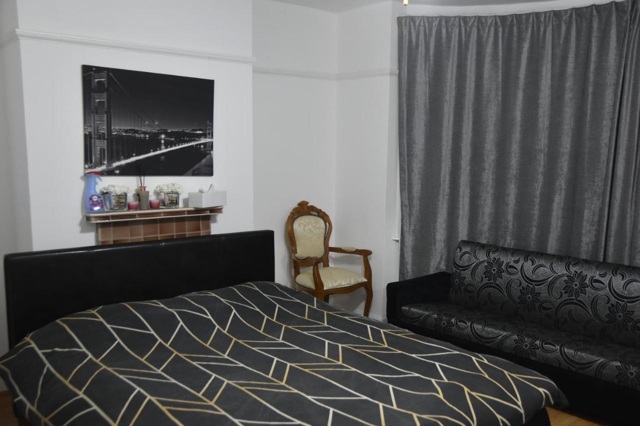 ホテルClarendon House ルートン エクステリア 写真