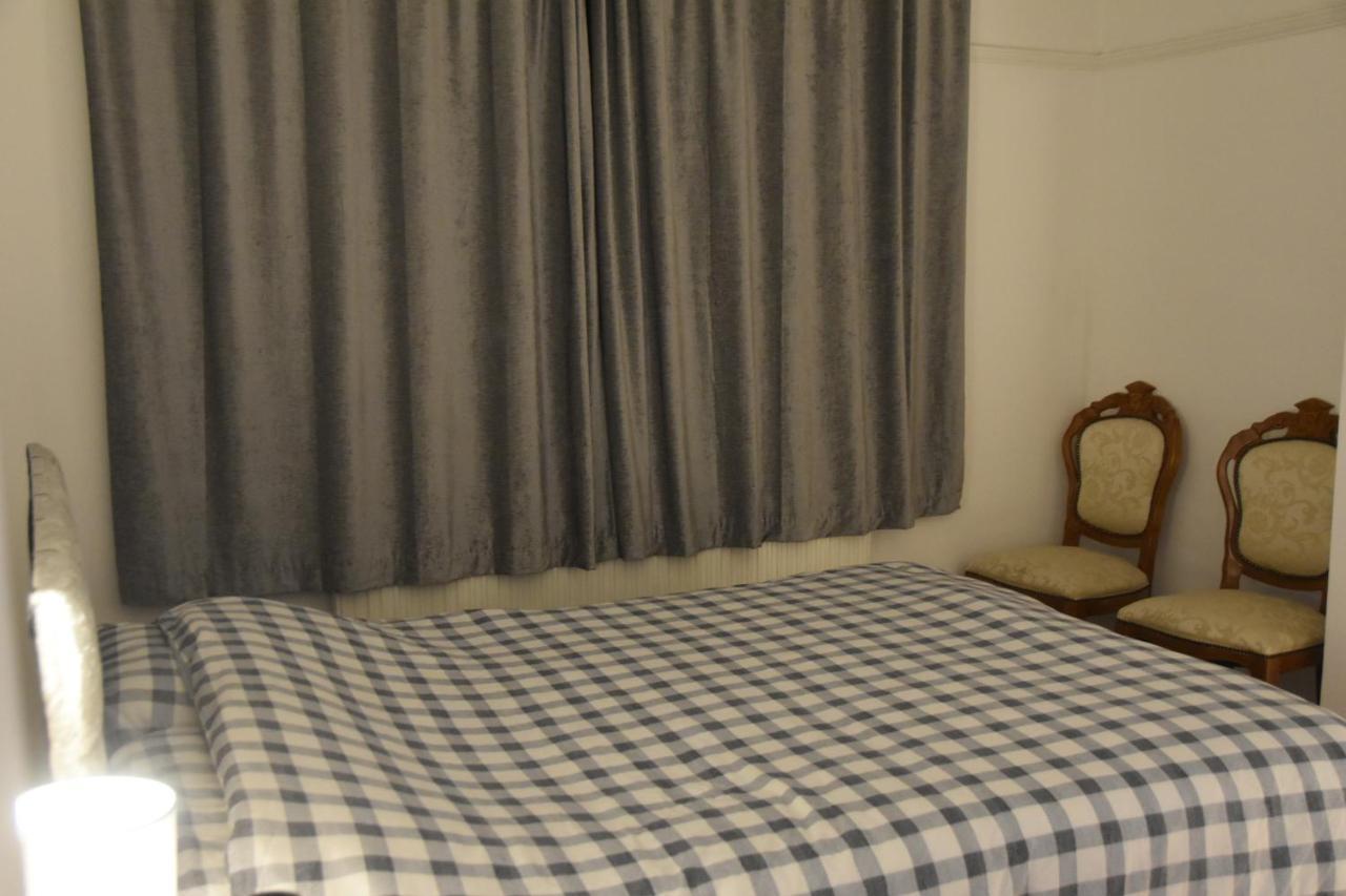 ホテルClarendon House ルートン エクステリア 写真